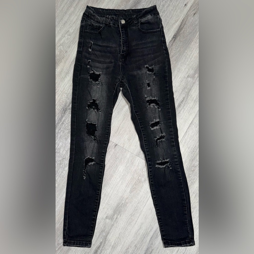 SHEIN Black Ripped Skinny Jeans